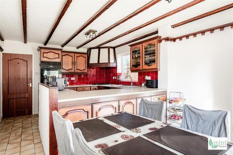 4 bedroom detached house for sale, Woodham Lane, Addlestone KT15