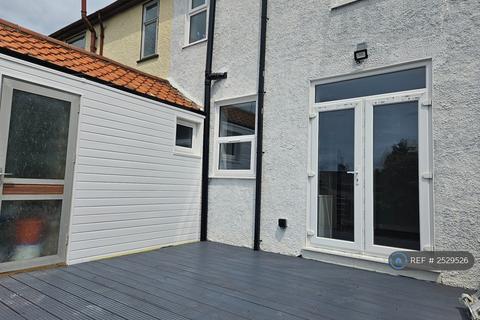 3 bedroom terraced house to rent, Mornington Avenue, Ipswich, IP1