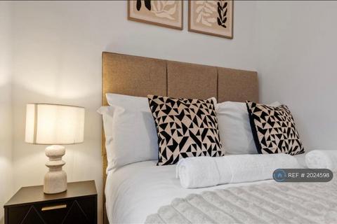 undefined, House, West Drayton, UB7