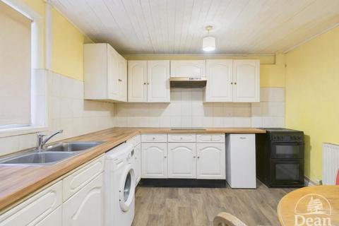 2 bedroom semi-detached house for sale, Worcester Road, Cinderford