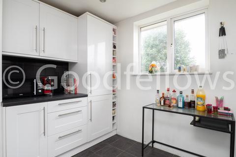 undefined, Groomfield Close, London SW17