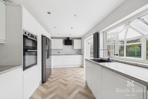undefined, Mackenzie Crescent, Sheffield S35