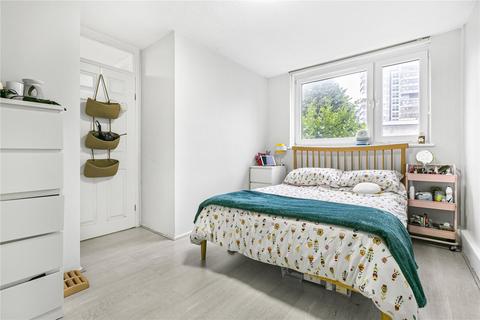 3 bedroom apartment for sale, Westbridge Road, London, SW11