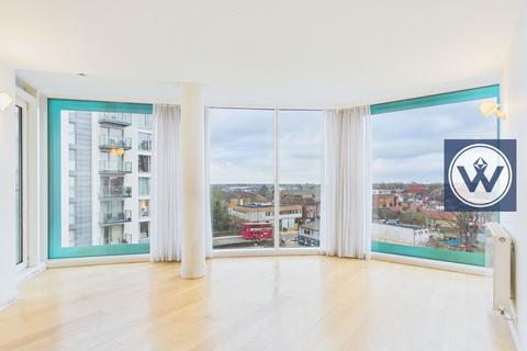 3 bedroom apartment for sale, Cardinal Building, Station Approach, Hayes, UB3 4FD