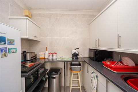 1 bedroom flat for sale, Denmark Place, Hastings