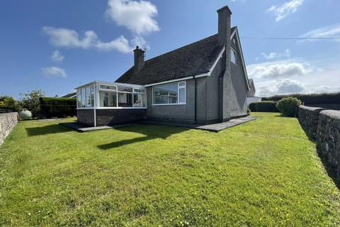 undefined, Capel Coch, Llangefni, Anglesy, LL77