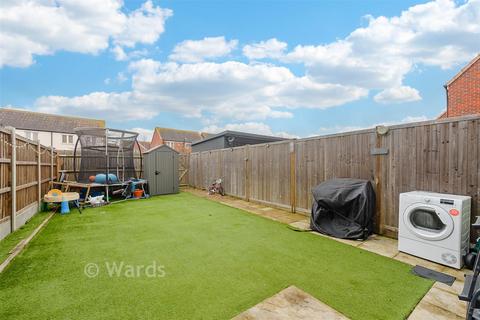 4 bedroom terraced house for sale, Ellingham View, Dartford, Kent