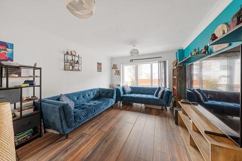 3 bedroom detached house for sale, Gravesend, Kent DA12
