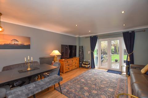 3 bedroom semi-detached house for sale, Ferndale Drive, Appley Bridge, Wigan, WN6 9BB