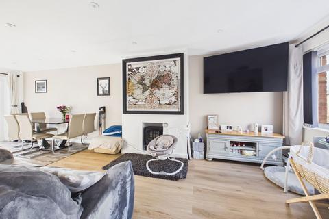 4 bedroom semi-detached house for sale, High Street, Lydney GL15