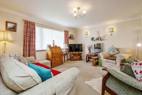 2 bedroom bungalow for sale, Oakland Walk, Dawlish, Devon, EX7