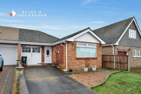 2 bedroom semi-detached bungalow for sale, Manor Way, Holland-on-Sea