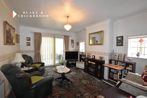 2 bedroom semi-detached bungalow for sale, Manor Way, Holland-on-Sea