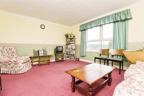 3 bedroom terraced house for sale, Kingsway, Teignmouth, Devon, TQ14