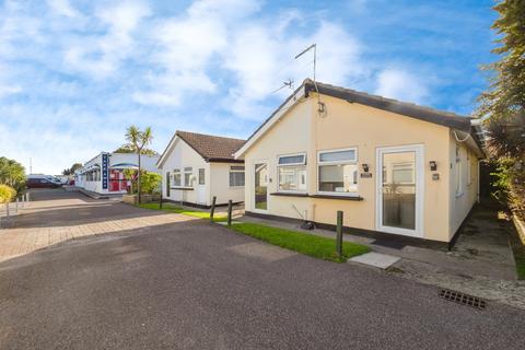 2 bedroom bungalow for sale, Welcome Family Holiday Park, Warren Road, Dawlish Warren, Dawlish, EX7