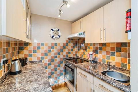 2 bedroom flat for sale, Dawlish Warren, DAWLISH, Devon, EX7