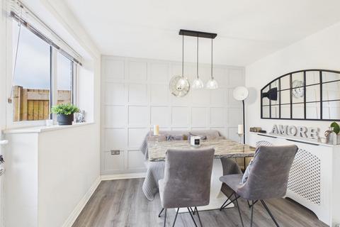 4 bedroom terraced house for sale, Paradise Orchard, Aylesbury HP18