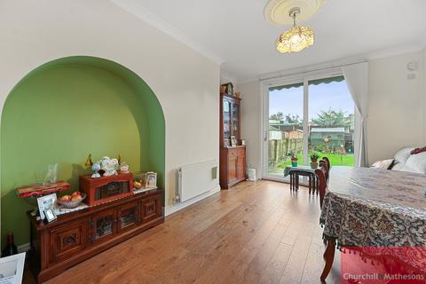 3 bedroom terraced house for sale, North Acton Road, London, NW10 7