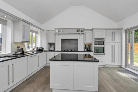 undefined, Bury Road, Flempton, Bury St. Edmunds