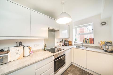 1 bedroom flat for sale, Molyneux Drive, London SW17