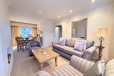 3 bedroom semi-detached house for sale, Lychgate Avenue, Stourbridge