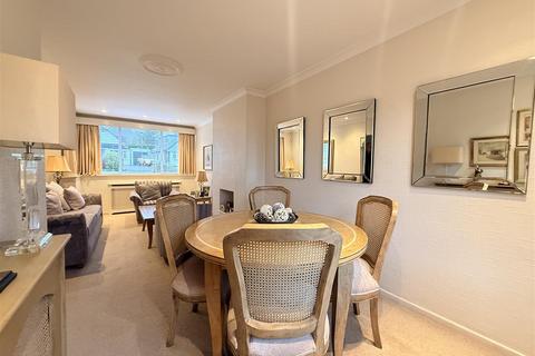 3 bedroom semi-detached house for sale, Lychgate Avenue, Stourbridge
