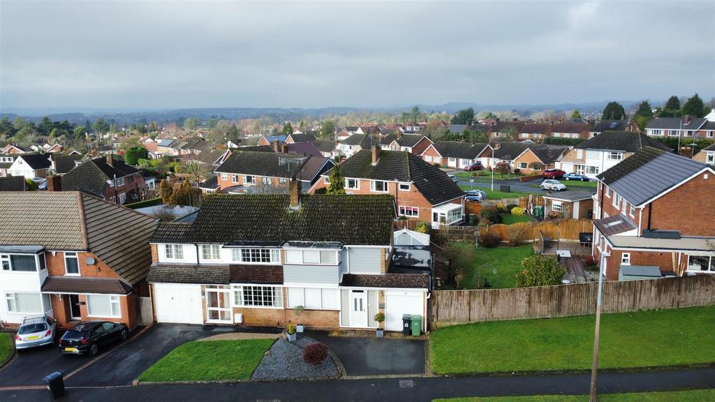 Lychgate Avenue Pedmore 1.jpg