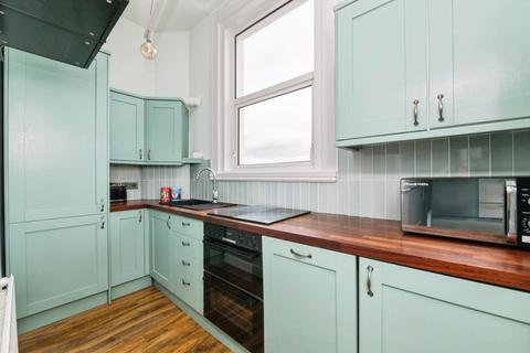 2 bedroom flat for sale, Esplanade, Exmouth, Devon, EX8