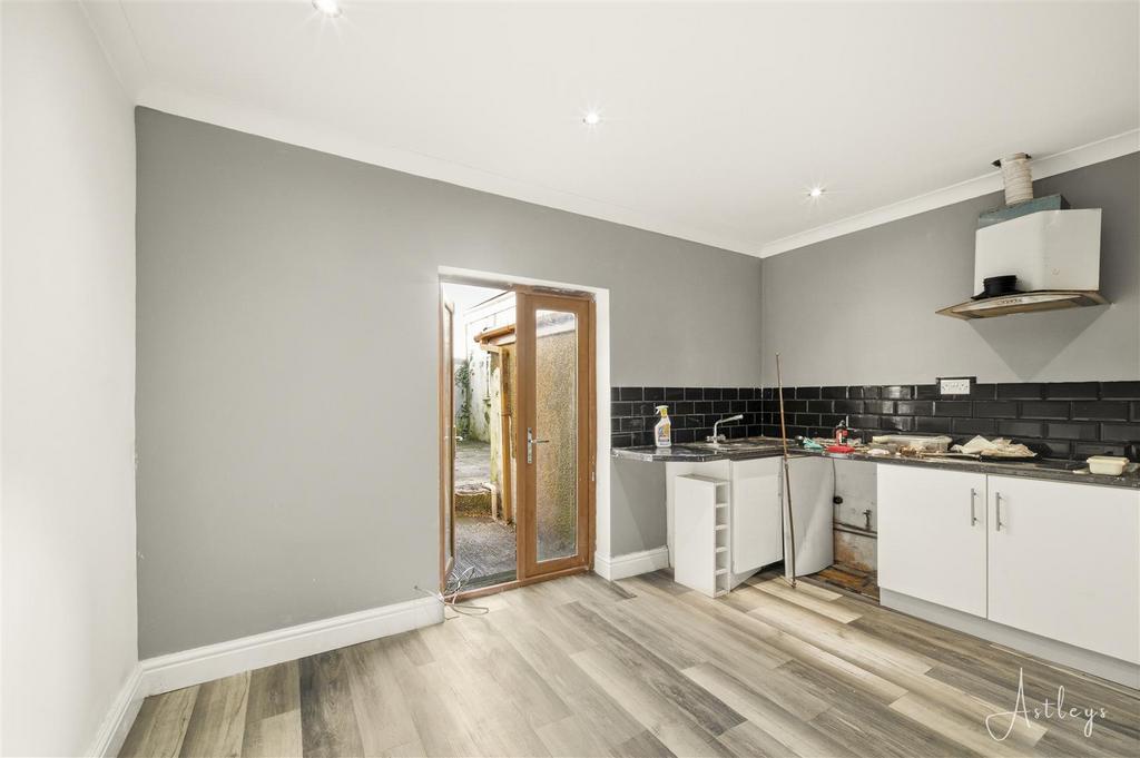 Kitchen/Dining Room