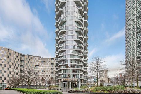 3 bedroom flat to rent, Biscayne Avenue, London E14