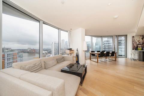 3 bedroom flat to rent, Biscayne Avenue, London E14