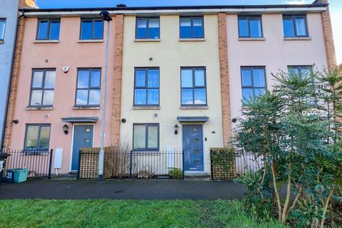 3 bedroom terraced house for sale, Swithins Lane, Patchway, Bristol, BS34