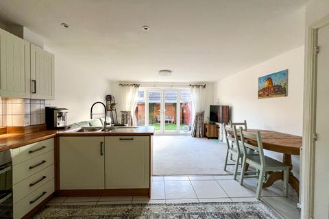 3 bedroom terraced house for sale, Swithins Lane, Patchway, Bristol, BS34