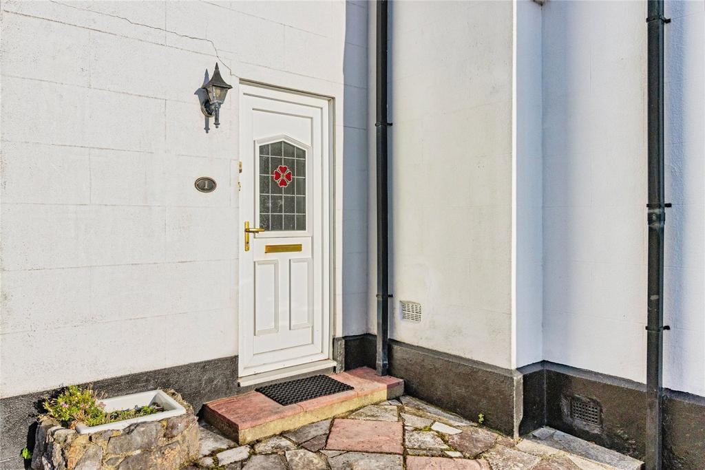 Private Entrance