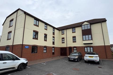1 bedroom flat for sale, Templers Road, Newton Abbot, Devon, TQ12