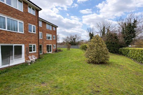 2 bedroom flat for sale, Coleridge Way, Orpington, BR6