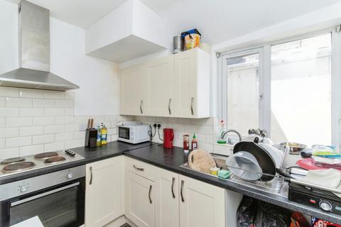 1 bedroom flat for sale, New Street, Paignton, Devon, TQ3