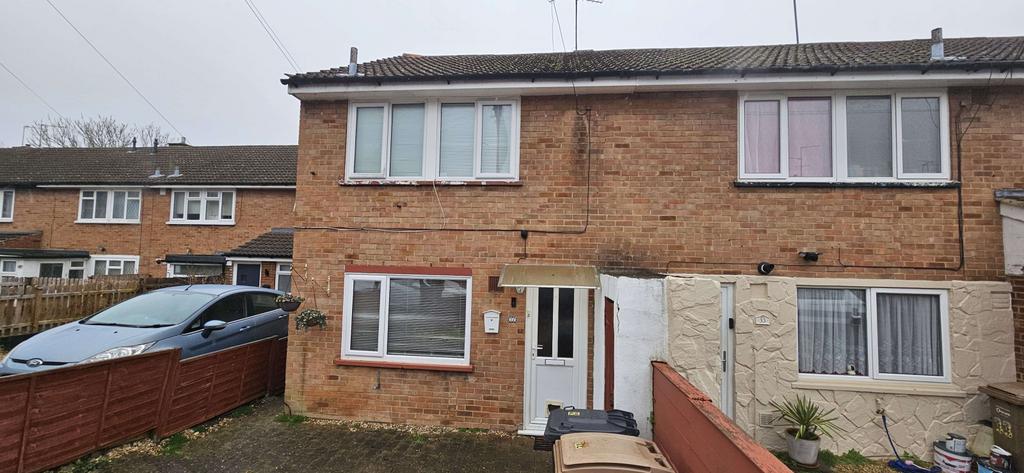 2 Bedroom End of Terrace for Sale
