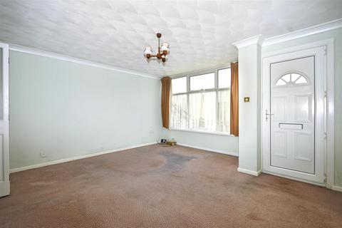 2 bedroom semi-detached bungalow for sale, Biscay Avenue, Eastbourne