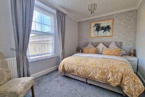 2 bedroom apartment for sale, Babbacombe, Torquay