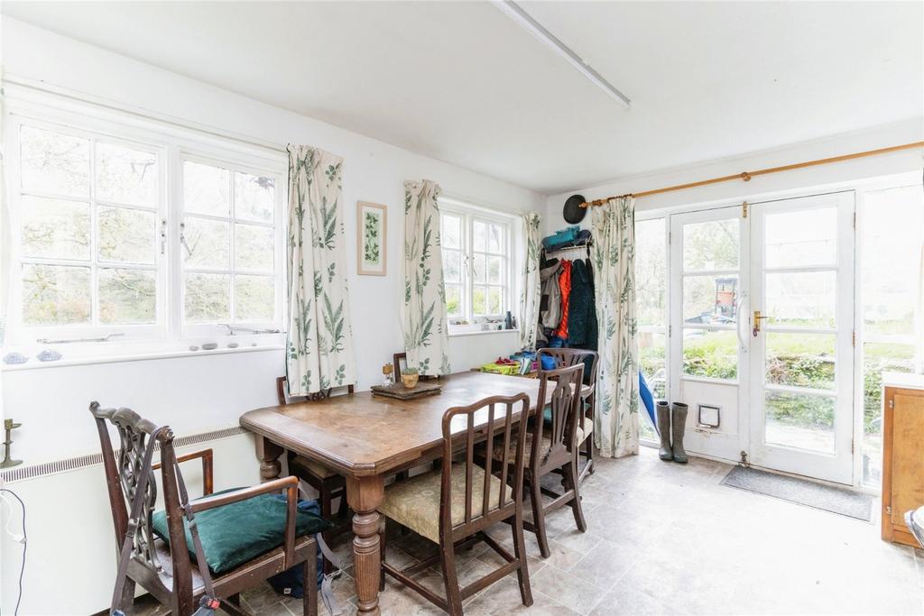 Kitchen/Breakfast