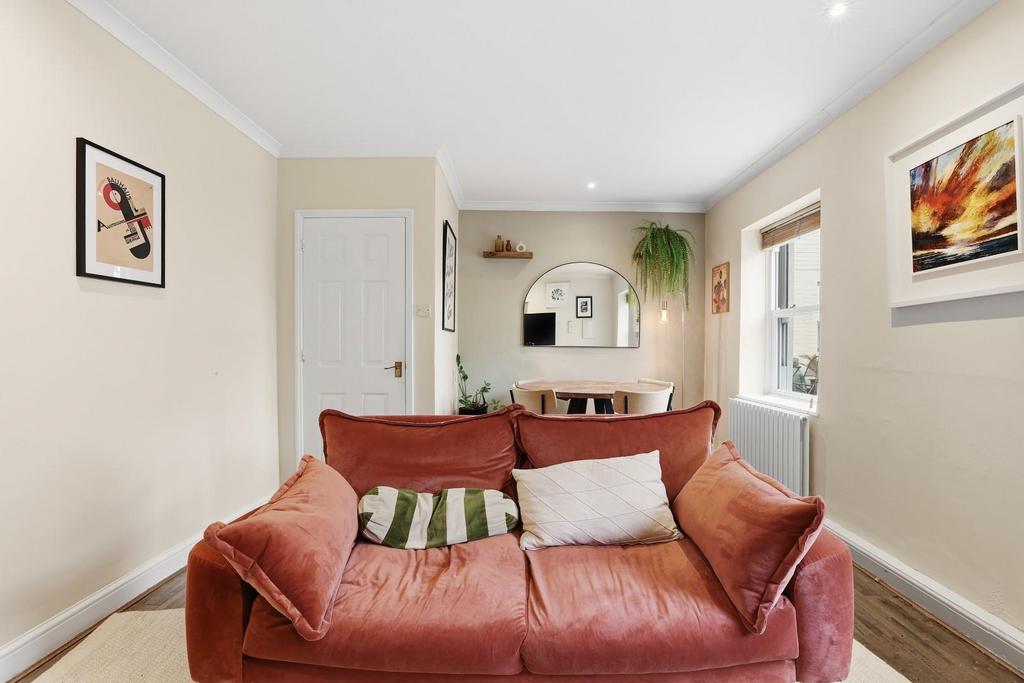 05-9efa JHProp Wpen  - 6 Parish Mews - 13.jpg