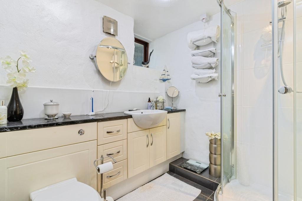 Ensuite