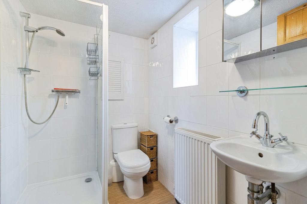 Annexe Shower Room