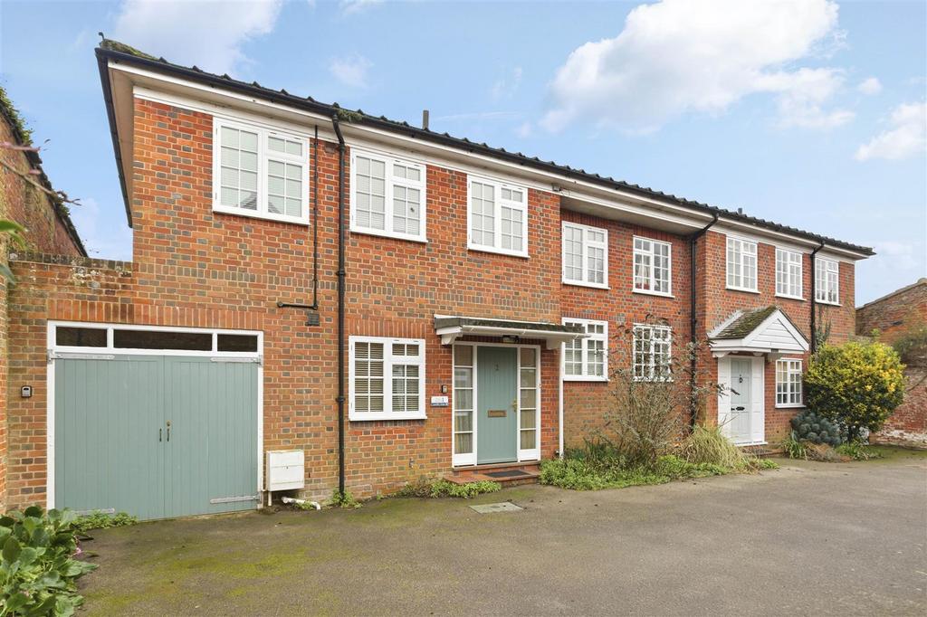 2 Manor Farm Close 2.jpg