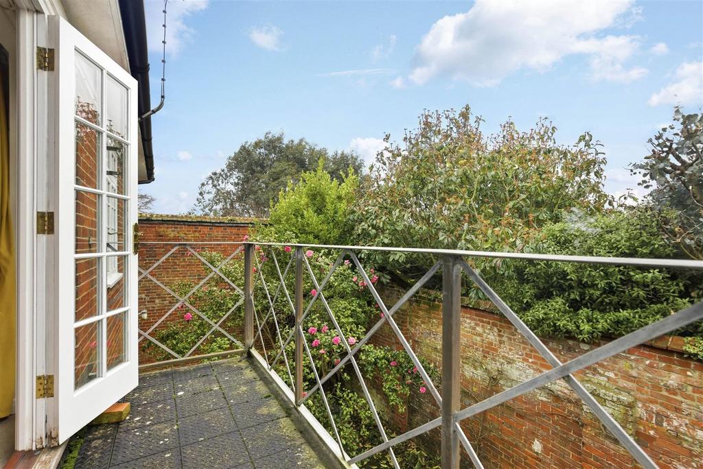 2 Manor Farm Close 30.jpg