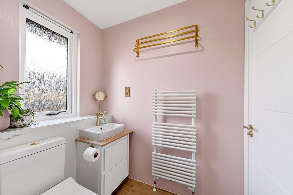Main bathroom