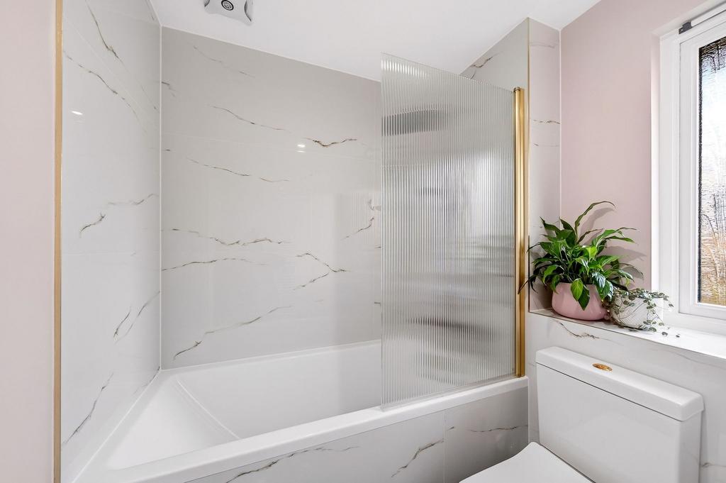 Main bathroom