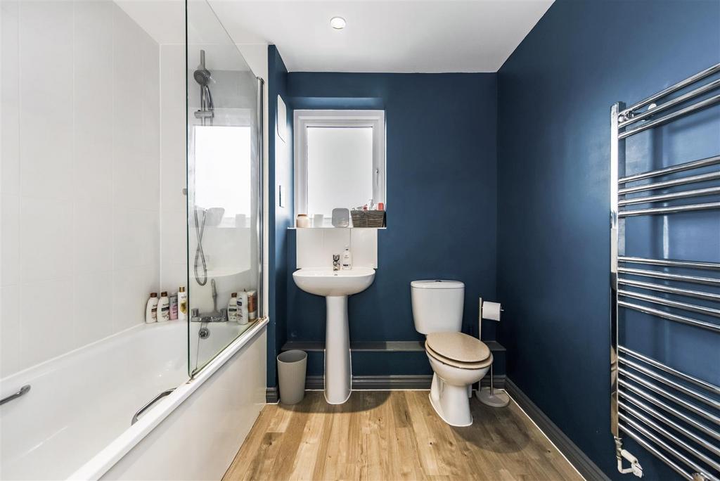 Bathroom.jpg