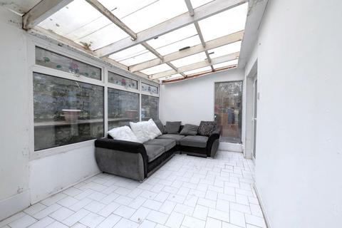 2 bedroom end of terrace house for sale, George Street, Mansfield, NG19